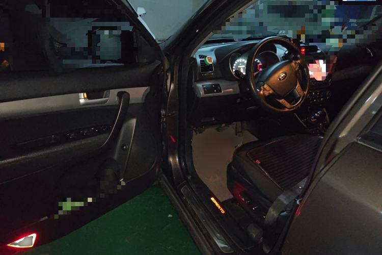 Used Kia Sorento 2013 2.2T 7-seat Diesel Luxury Edition
