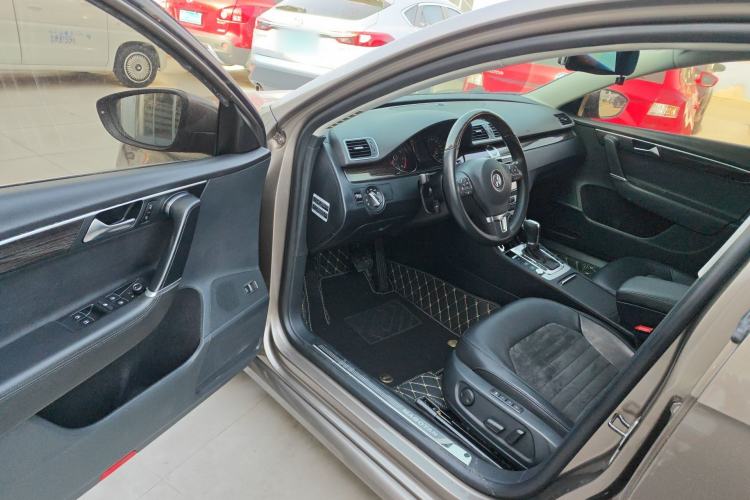 Used Volkswagen Magotan 2013 1.8TSI Prestige Model
