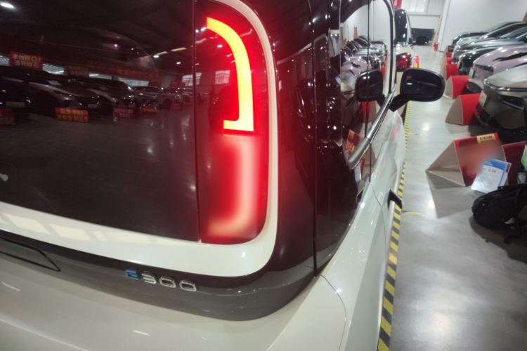 Used Baojun E300 2020 Starry Intelligence Edition Right Rear Taillight