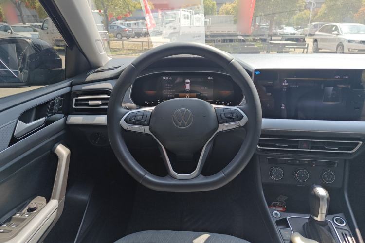 Used Volkswagen Lavida 2023 300TSI DSG Full-Comfort Edition Steering Wheel