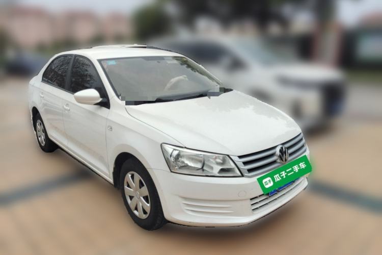 Used Volkswagen Santana 2013 1.6L Automatic Fashion Edition Front Right 45 Deg