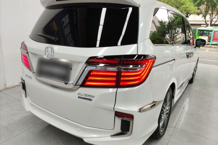 Used Honda Elysion 2019 2.0L Hybrid Luxury Edition
