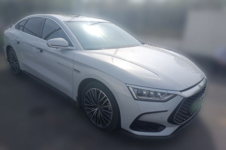 Used BYD Han 2024 DM-i Glory Edition 121KM Prestige Model Front Right 45 Deg