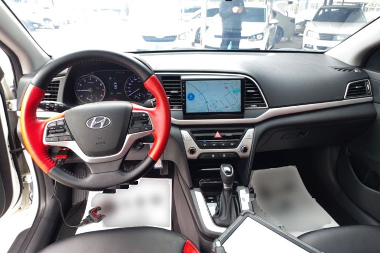 Used Hyundai Elantra (6th Generation / Lingdong) 2016 1.6L Automatic ZhiXuan – Elite Version Center Console