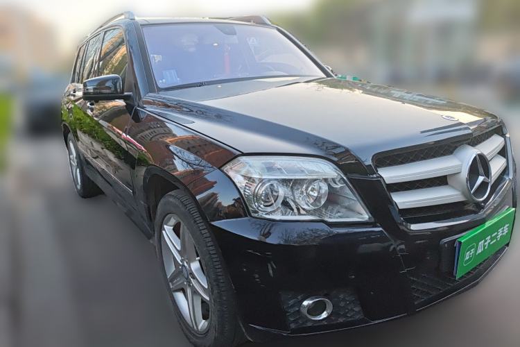 Used Mercedes-Benz GLK-Class 2011 GLK 300 4MATIC Fashion Model Front Right 45 Deg