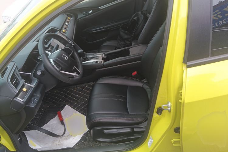 Used Honda Civic 2019 220TURBO CVT Dynamic Edition China VI Emission Standard Left Front Seat