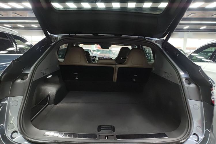 Used Hima Luxeed R7 2025 Range-Extended Version 251 km Max