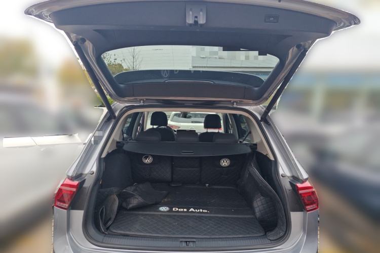 Used Volkswagen Tiguan L New Energy 2022 430 PHEV Plug-in Hybrid Flagship Edition Trunk