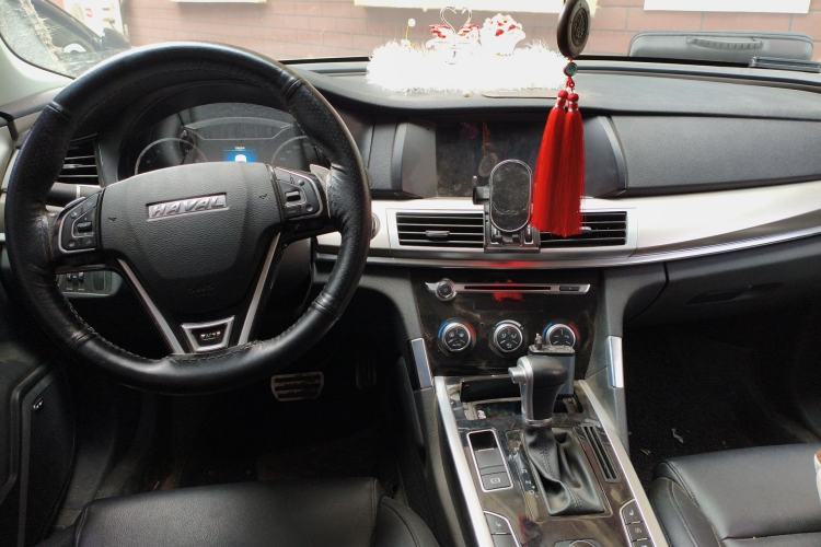 Used Haval H7 2017 Red-Label H7L 2.0T Automatic Luxury Model Interior 2