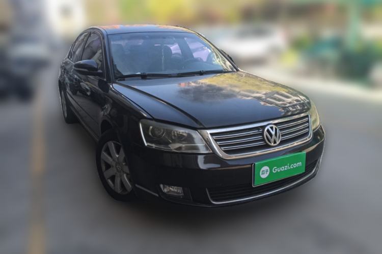 Used Volkswagen Passat 2011 1.8T Manual Luxury Model Front Right 45 Deg