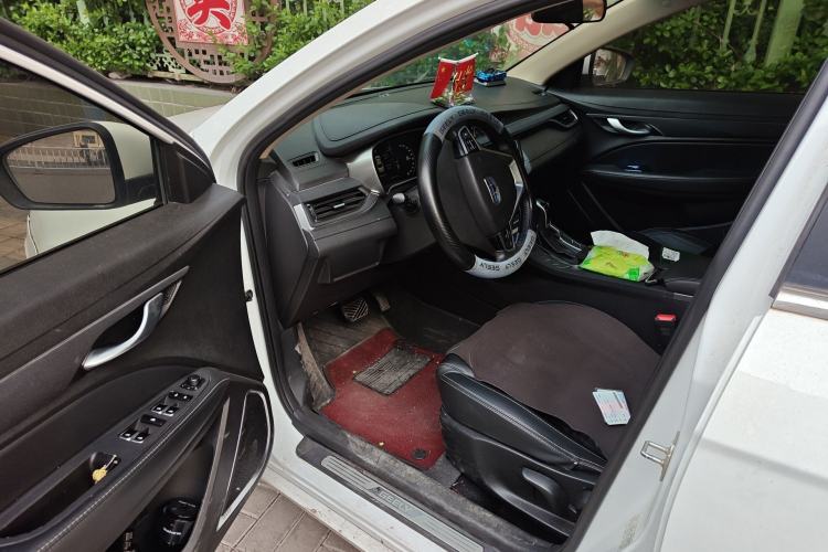 Used Geely Auto Emgrand 2018 1.5L CVT Upward Connect Edition Interior 3