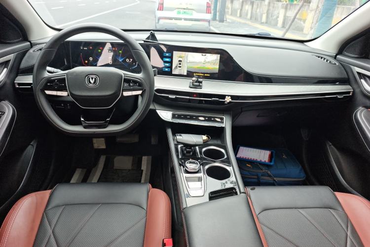 Used Changan Eado 2022 PLUS Blue Whale NE 1.4T GDI DCT Flagship Edition
