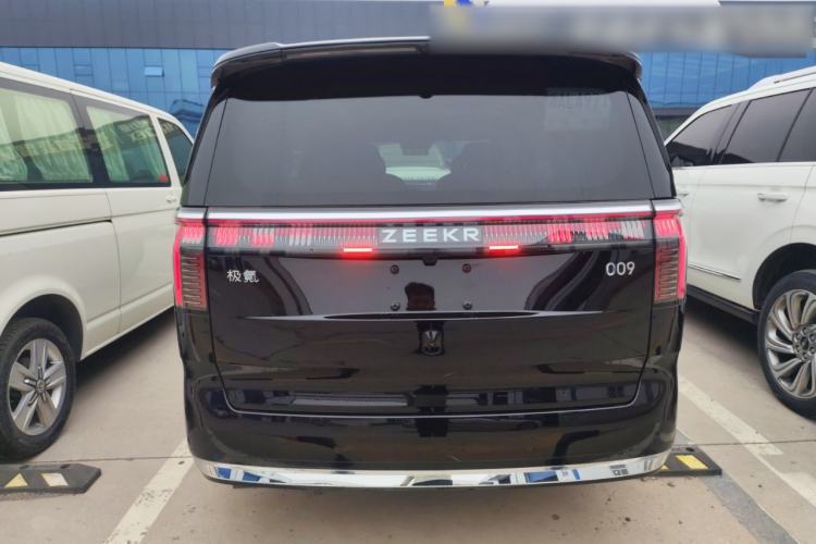 Used Zeekr 009 2024 Six-Seat Executive Version 4WD 108 kWh