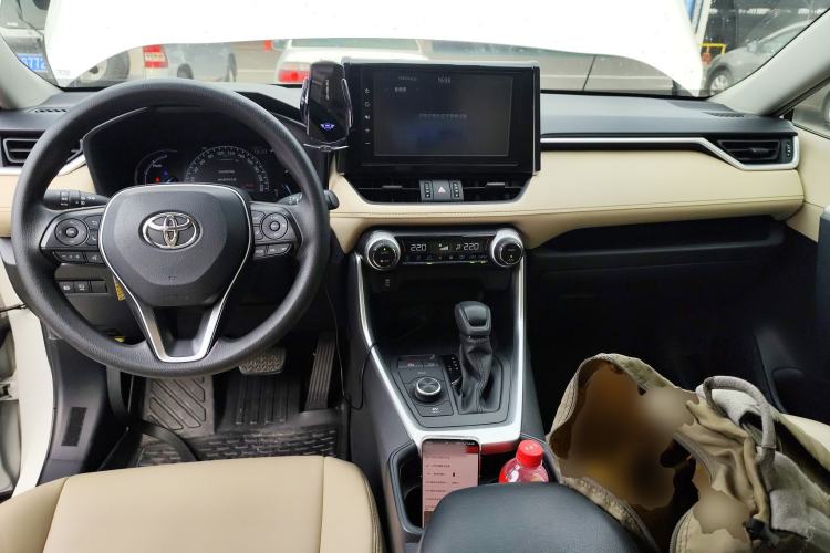 Used Toyota RAV4 2020 Dual-Engine 2.5L E-CVT Four-Wheel Drive Elite Edition Center Console