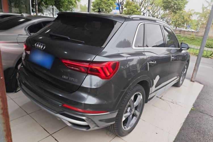 Used Audi Q3 2019 35 TFSI Fashion Dynamic Model
