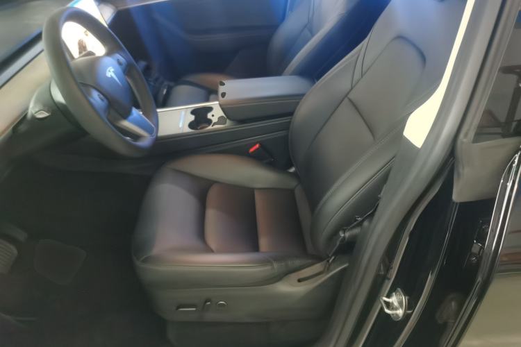 Used Tesla Model Y 2022 Rear-Wheel-Drive Version