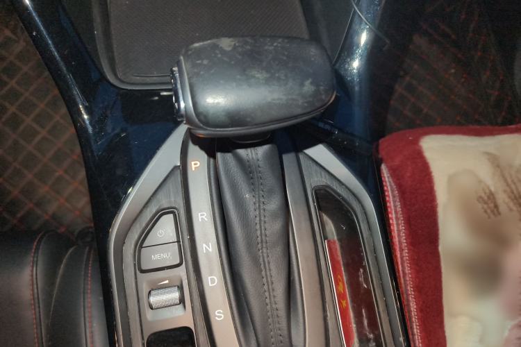 Used GAC Trumpchi GS4 2021 270T Automatic Elite Tech Edition Gear Lever