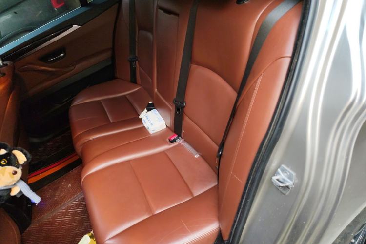 Used BMW 5 Series 2014 525Li Leading Model
