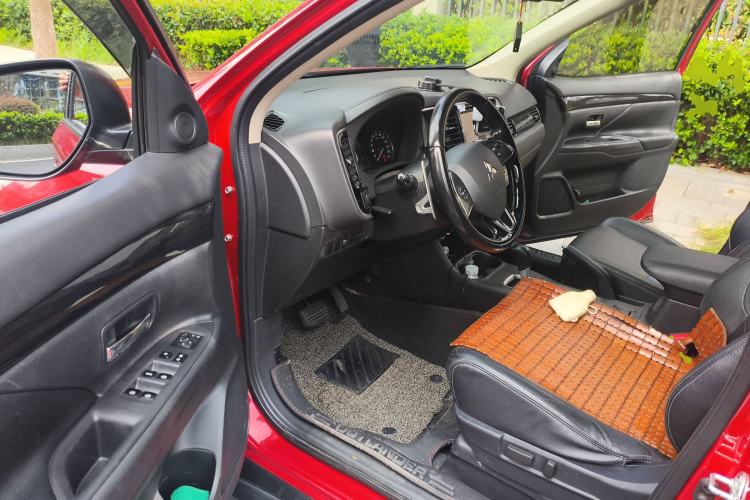 Used Mitsubishi Outlander 2016 2.4L 4x4 Elite Edition 5 Seats