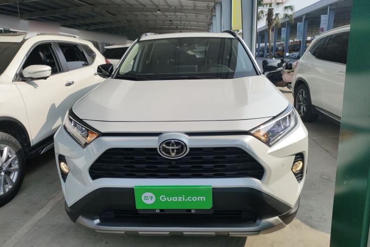 Used Toyota RAV4 2022 2.0L CVT 4x4 Style Plus Edition