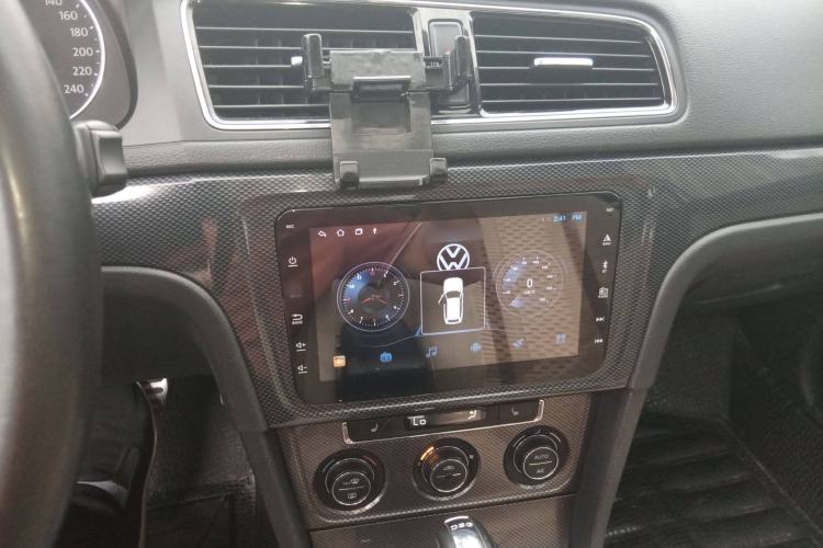 Used Volkswagen Cross Lavida 2014 1.4TSI DSG