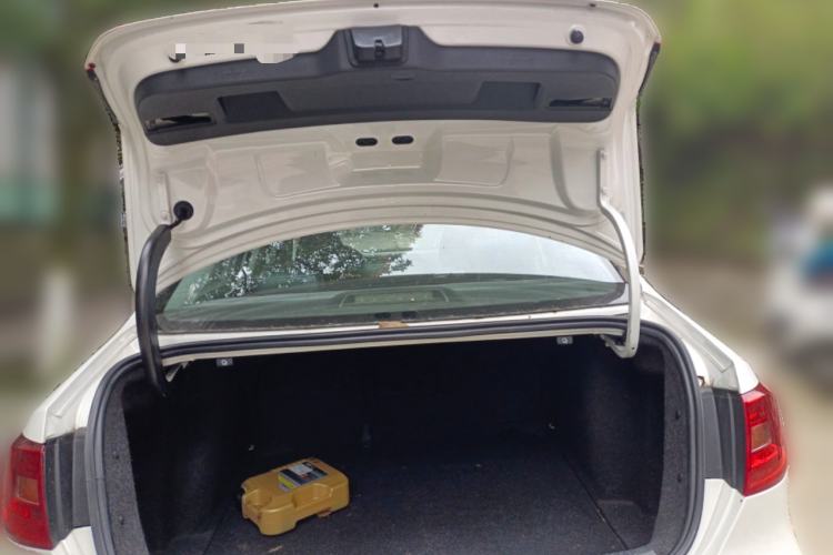 Used Volkswagen Sagitar 2014 1.4TSI Automatic Luxury Model Trunk