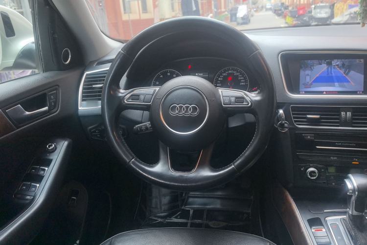 Used Audi Q5 2013 40 TFSI Comfort Edition Steering Wheel