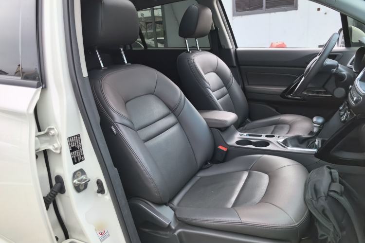 Used GAC Trumpchi GS4 2017 235T Automatic Two-Wheel Drive Luxury Smart Connectivity Version Right Front Seat