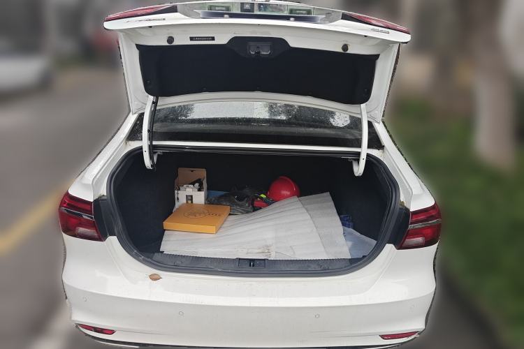 Used Roewe i6 2017 20T Automatic Internet Smart Edition