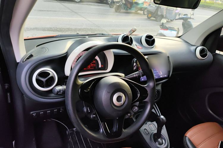 Used smart fortwo 2018 1.0L 52kW Hardtop Dynamic Version China V