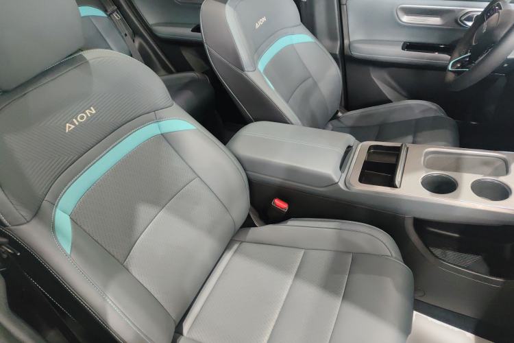 Used AION Y 2023 Plus 510 Smart Edition Right Front Seat