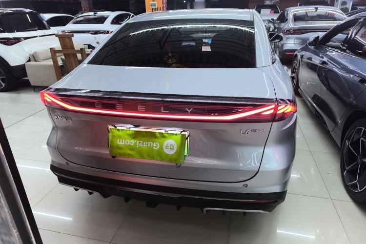 Used Geely Galaxy L6 2025 EM-i 140km Starship Edition