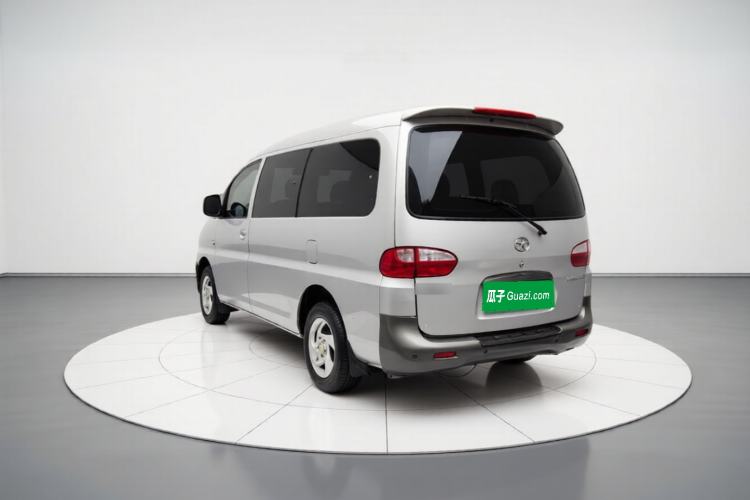 Used JAC Group Refine 2015 2.0L Shuttle Gasoline Long-Wheelbase Standard Version HFC4GA3-3D Exterior 3