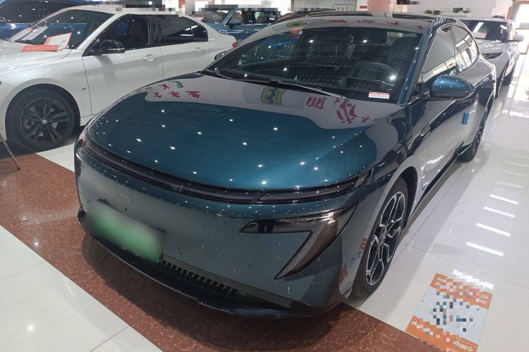 Used Nissan N7 2025 625 Max Exterior 5