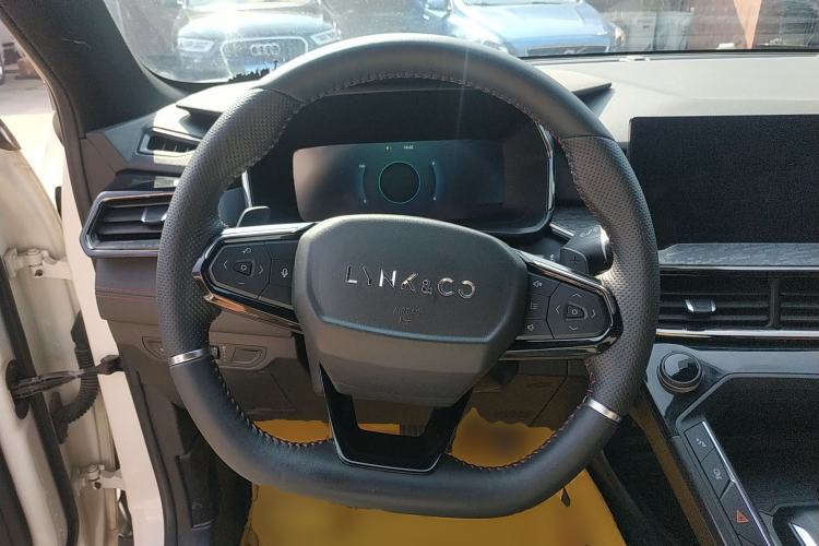 Used Lynk & Co 06 2021 1.5T Shero Pink Special Edition
