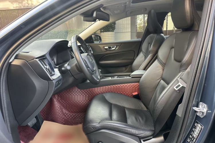 Used Volvo S60 2020 T4 Zhiyi Luxury Edition