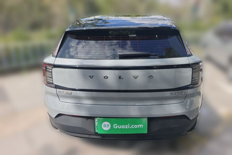 Used Volvo EX30 2025 Rear-Drive Long-Range Version Ultra
