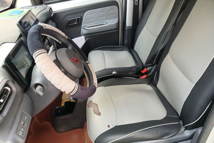 Used Wuling Zhiguang New Energy 2025 Model 305km Ambitious Edition