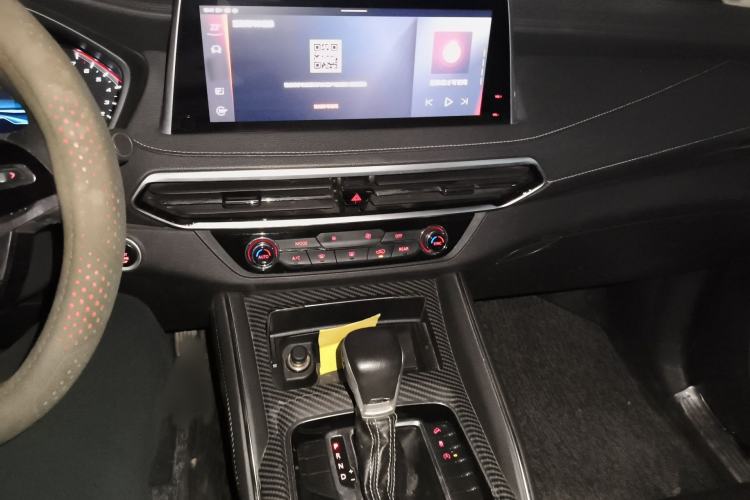 Used SAIC MAXUS D90 2017 2.0T Automatic All-Wheel Drive Sirius Audio And AC Panel