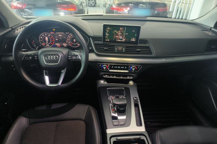 Used Audi Q5L 2018 40 TFSI Prestige Fashion Edition China V Center Console