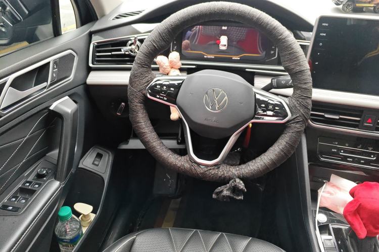 Used Volkswagen Tiguan L 2022 330TSI Automatic Two-Wheel Drive Smart Edition
