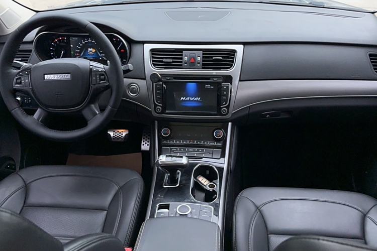 Used Haval H8 2017 2.0T Gasoline 4x4 Smart Enjoyment Version
