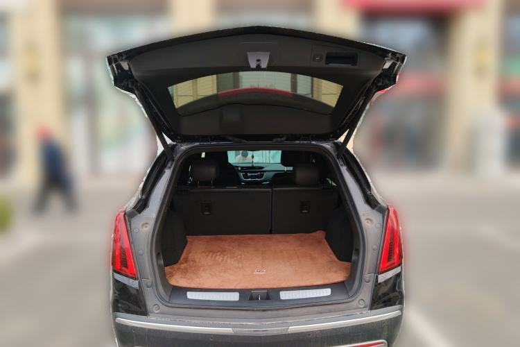 Used Cadillac XT5 2022 2.0T Two-Wheel Drive Luxury Version Trunk