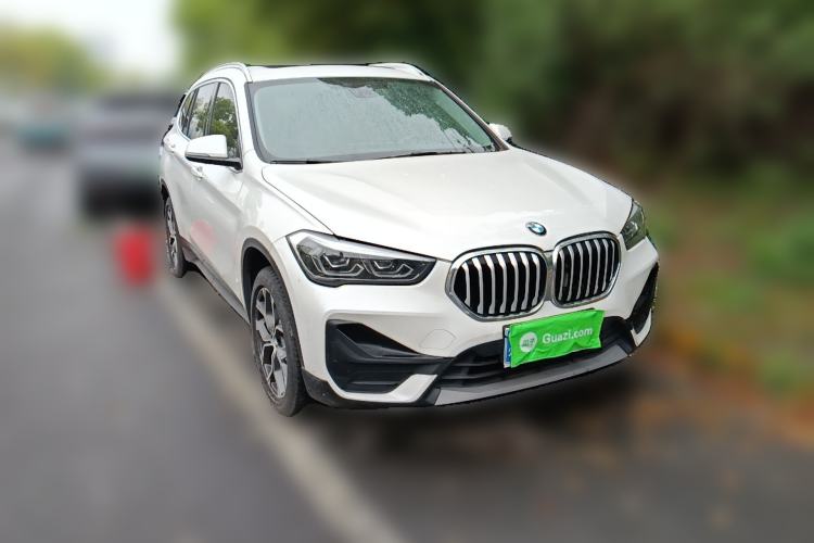 Used BMW X1 2020 sDrive25Li Leading Model Front Right 45 Deg