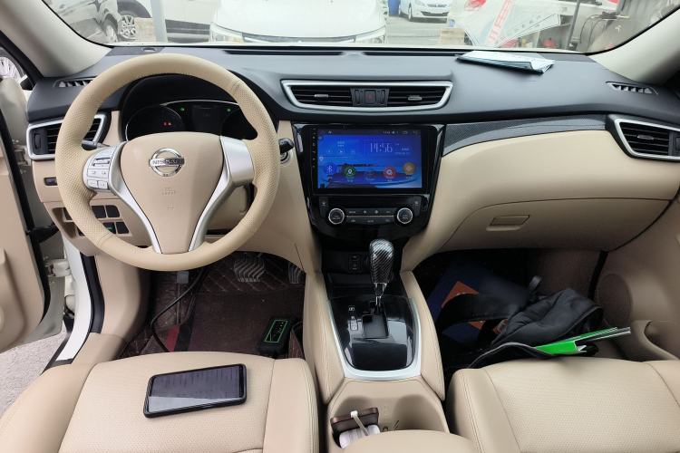 Used Nissan X-Trail 2014 2.5L CVT Leading Edition 4WD