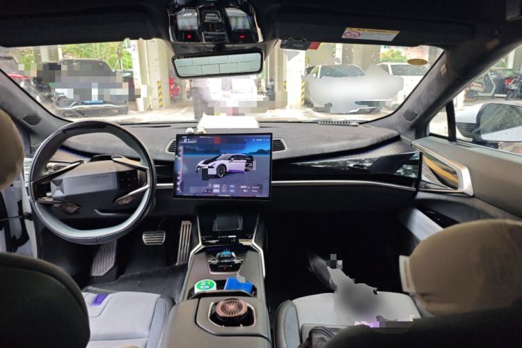 Used HiPhi Z 2023 Five-Seater Version Center Console