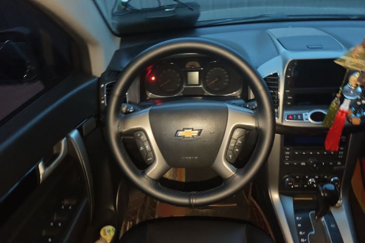 Used Chevrolet Captiva 2015 2.4L 4x4 Flagship Edition 7-Seater Steering Wheel