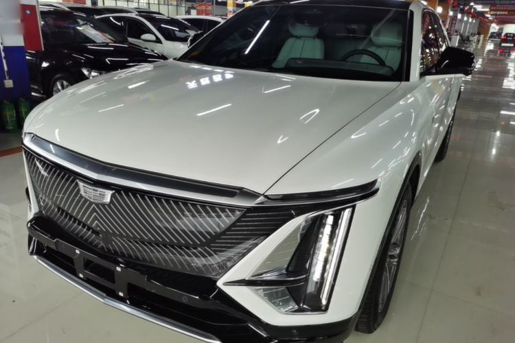Used Cadillac LYRIQ 2024 Rear-Drive Standard Range Luxury Edition