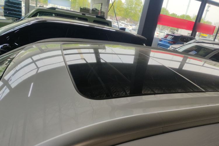 Used Geely Auto Emgrand X7 Sport 2018 1.8TD Automatic Two-Wheel Drive Smart Connect 4G Internet Edition Roof