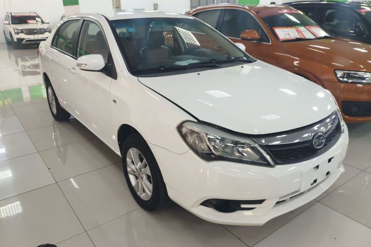 Used BYD F3 2015 Energy-Saving Edition 1.5L Manual Luxury Model Front Right 45 Deg